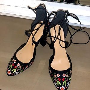 Forever 21 Lace Up Floral Heels size 8.5. Worn 1 time!